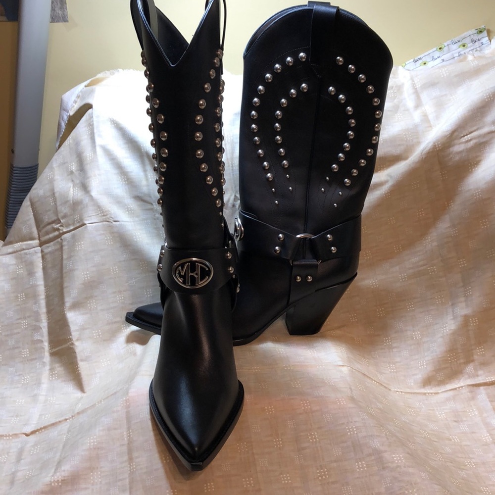 Michael Kors Collins Studded Leather Western Boots size 9.5, NWOT